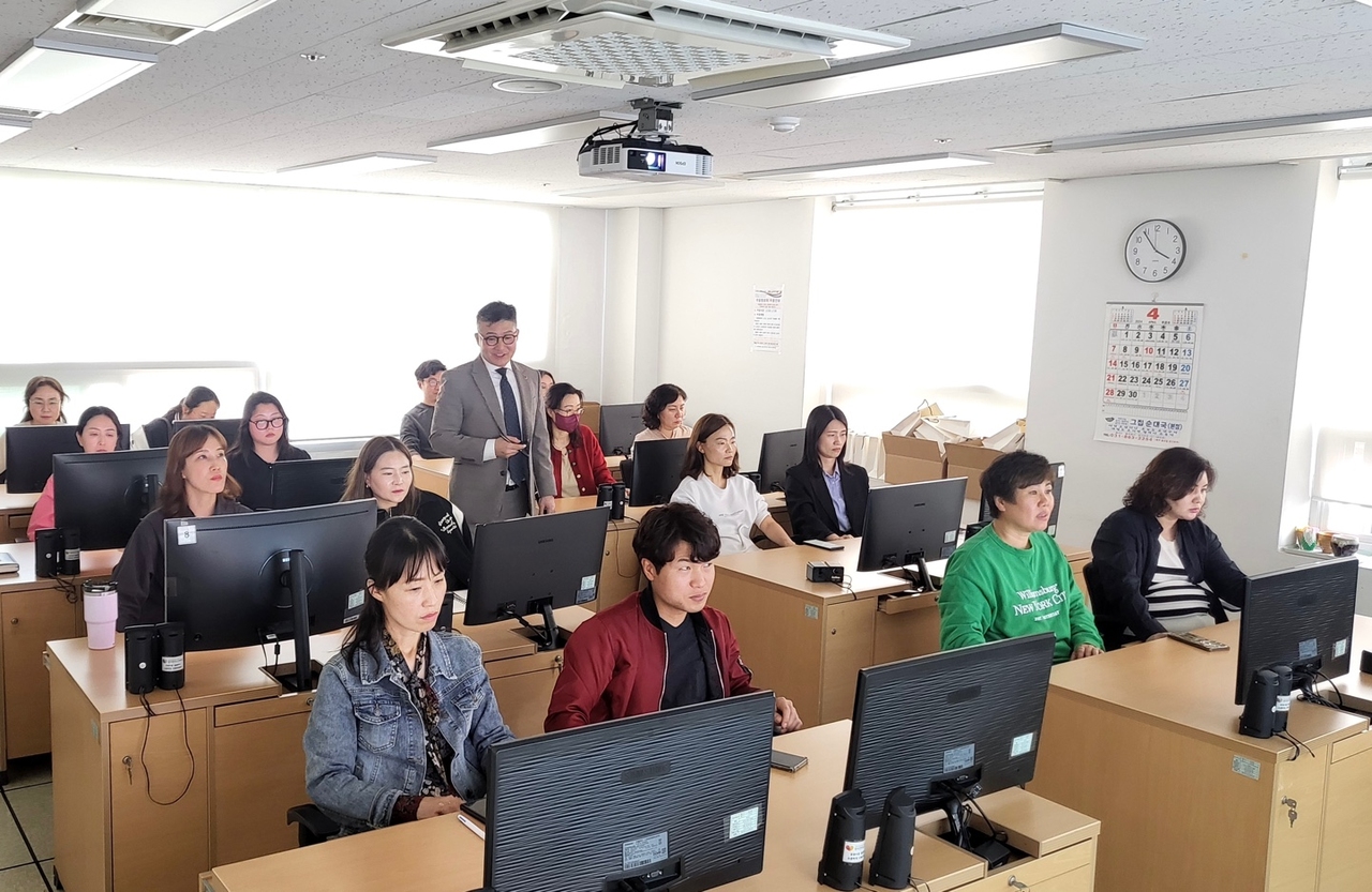 서정대학교 박진혁 교수, AI 일상화 대응 '사회복지종사자 역량 강화 교육' 실시 사진