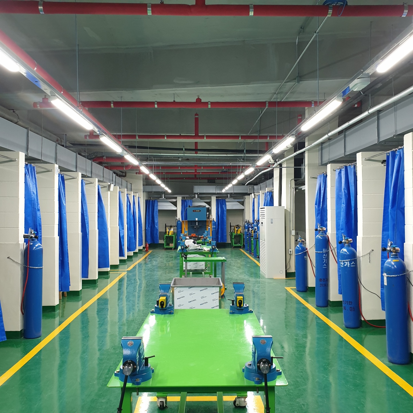 용접실습실 내부사진