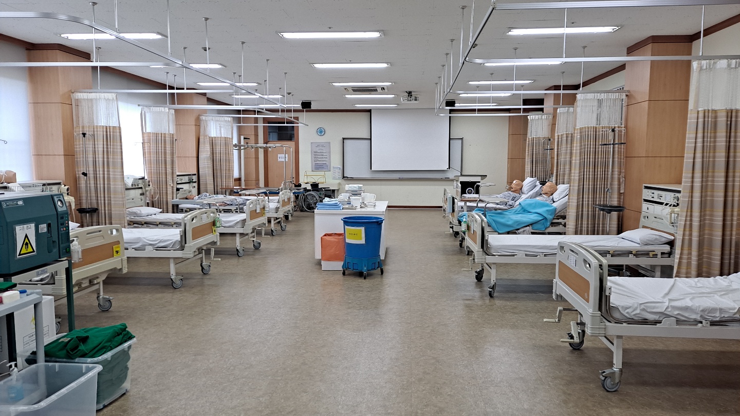 기본간호학실습실1